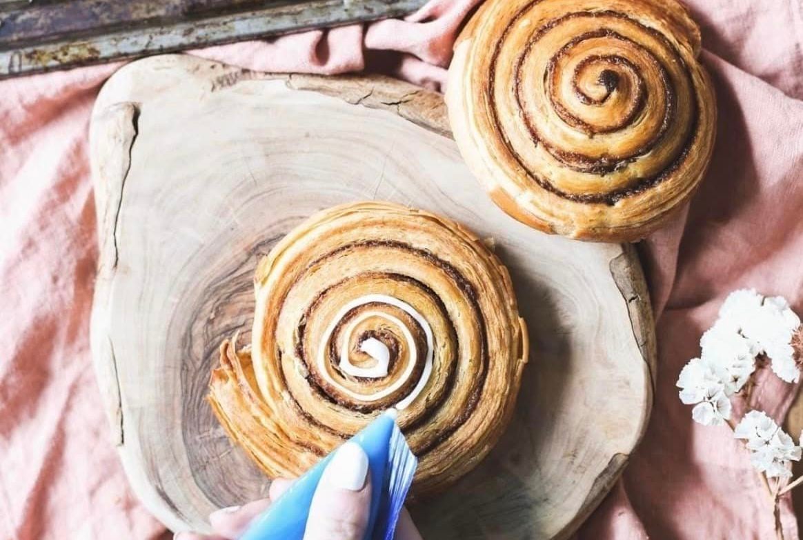 Cinnamon Swirl Danish Pastry DIY Decorating Kit